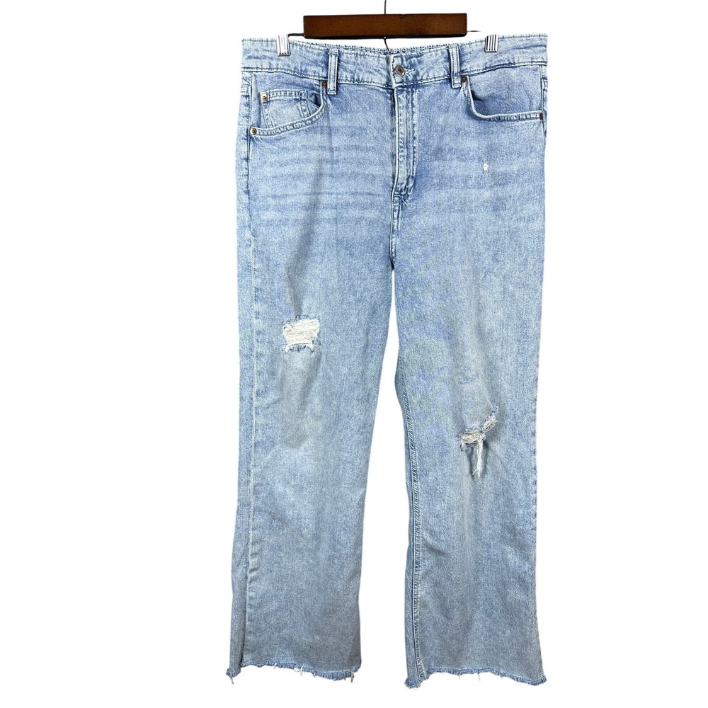 H&M Womens Size 14 Light Wash Distressed Ripped Wide Leg High Rise Raw Hem Jeans